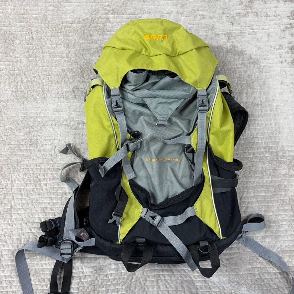 Aarn Natural Exhilaration Backpack Lime Green Black Hiking Daypack Small